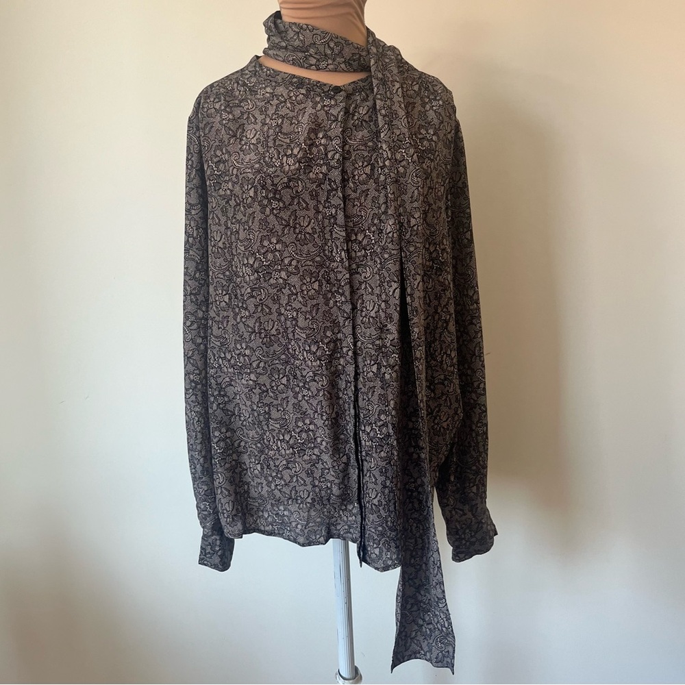 Gold Hawk Floral Lace Print Black Grey Silk Button Down Scarf Set Blouse EUC L